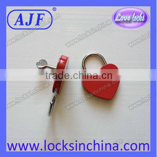 AJF fashion heart shape wedding locks