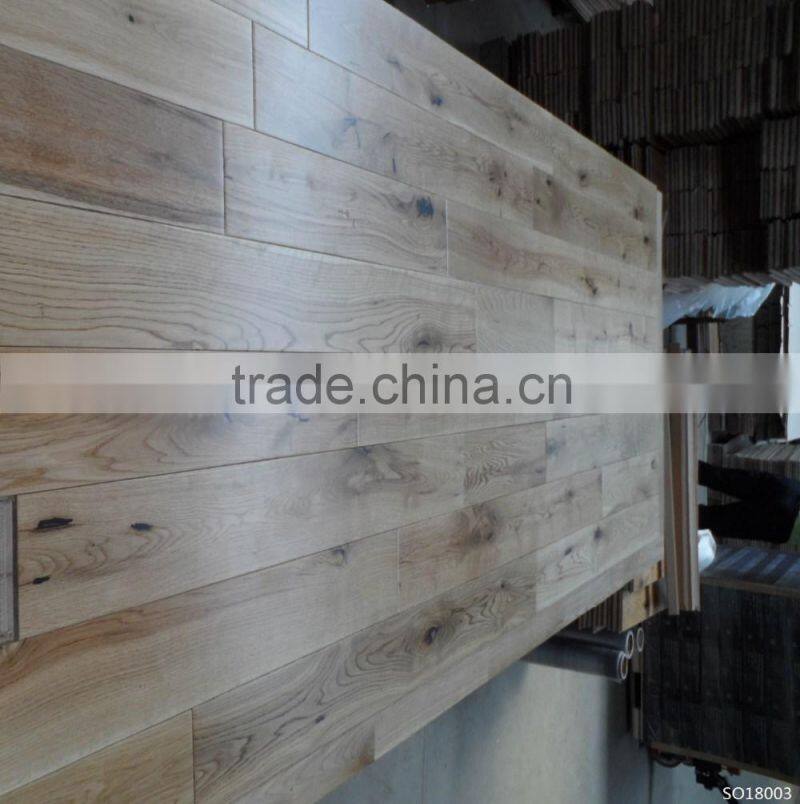 New Design Click Oak Solid wood Flooring