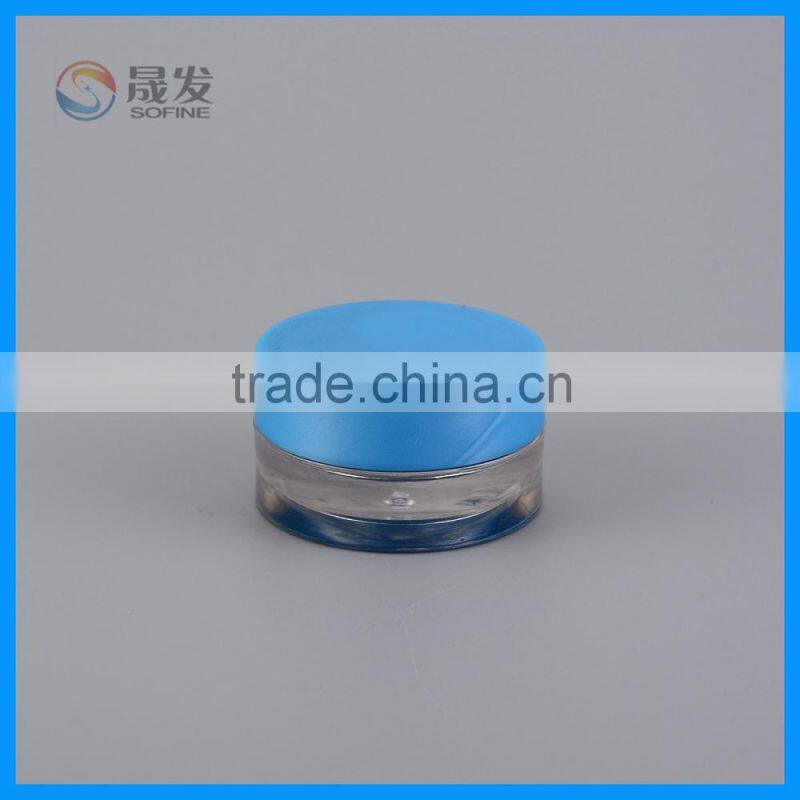 Clear small cosmetic jar with plastic screw cap