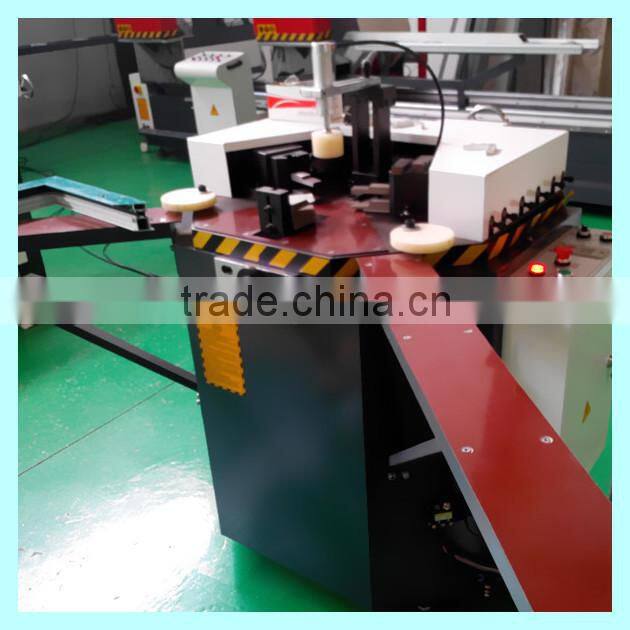 High quality single head Aluminum window profile corner combining machine