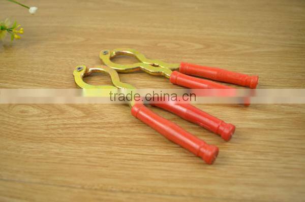 high-quality electric nut cracker, nut cracker machine,nut cracker