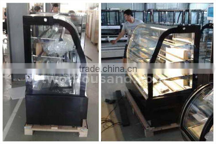 Back Door Opened 990 L 4 Shelf Refrigerated Display Cake Case