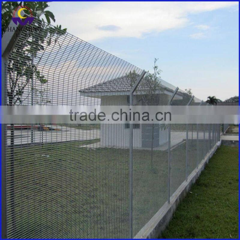 Professional 6ft chainlink fence for sports ground