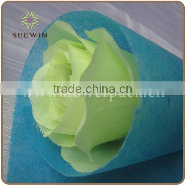 cheap nonwoven roll with fancy flower print for one time use table runner