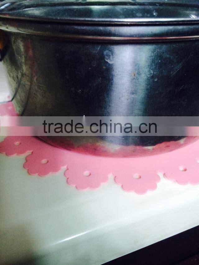 non-stick heat temperature circular lace silicone insulation pad / mat