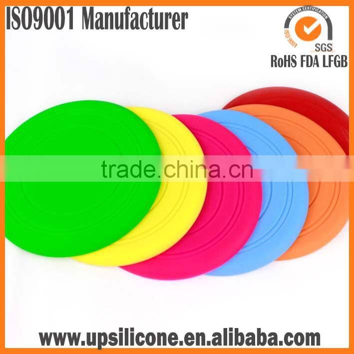 2015 new flexible silicone dog fetch toys