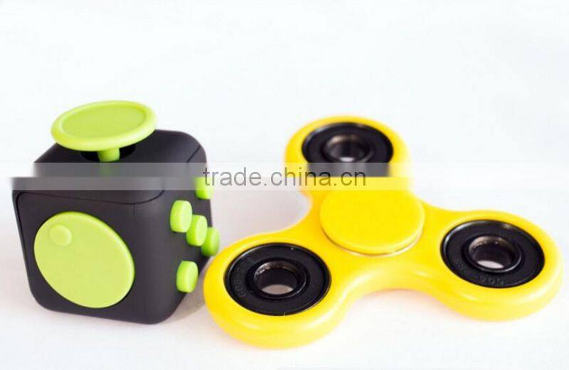 Wholesale New Creative Desk Anti Stress Finger Spinner Top Sensory Toy Cube Gift Fidget Spinner for Children Kid