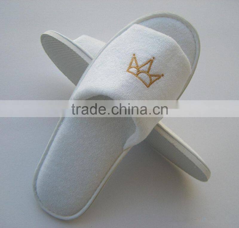 Open toe customize guangzhou disposable hotel towel slippers Wholesale