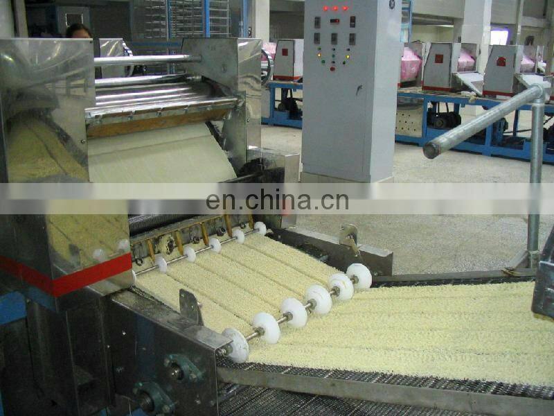 Commercial instant noodle vending machine/Stainless steel high efficiency instant noodle production line price