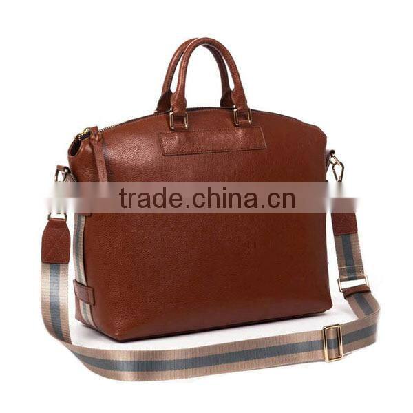 Office stylish brended name leather messenger bag for men