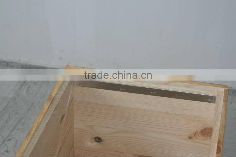 Dadant Blatt , complete beehive