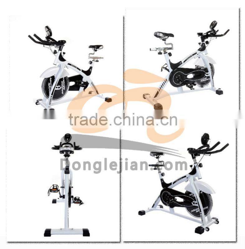 Lady fitness gym equipment