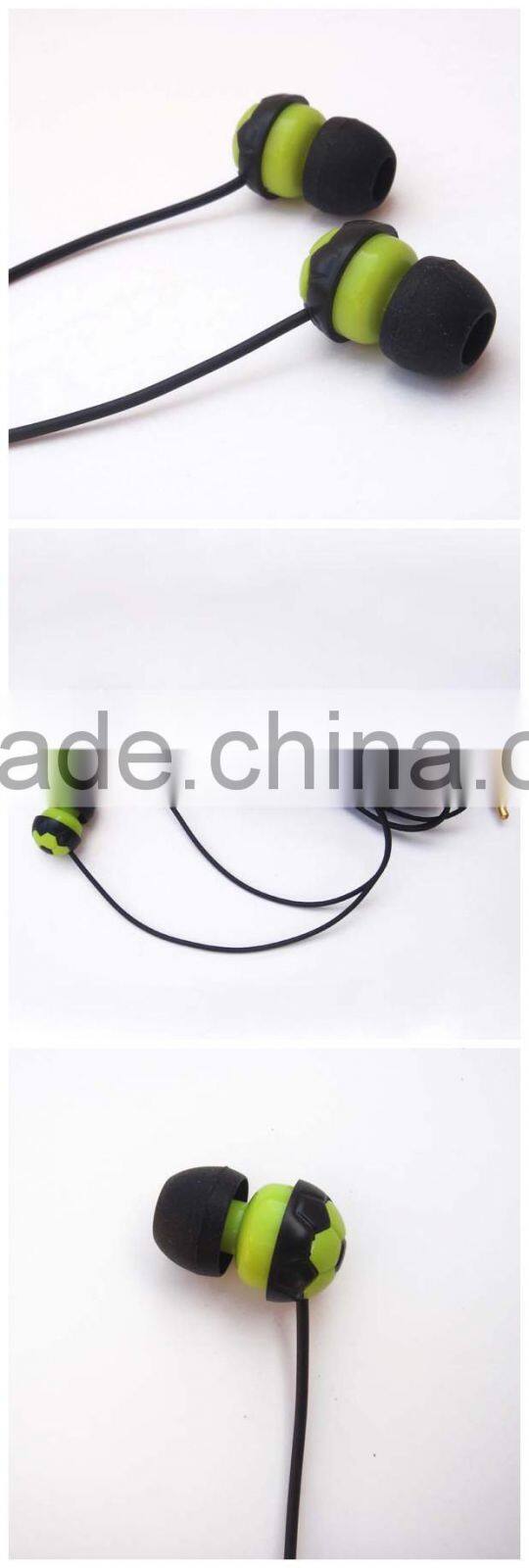 2015 new cheap reliable quality mini cute football shape earphones for MP3/ computer/ cellphone for kids study