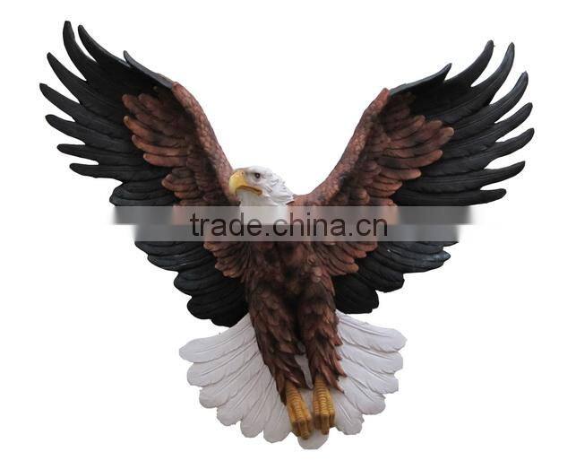 Resin small animal figurines wall hanging sculpture