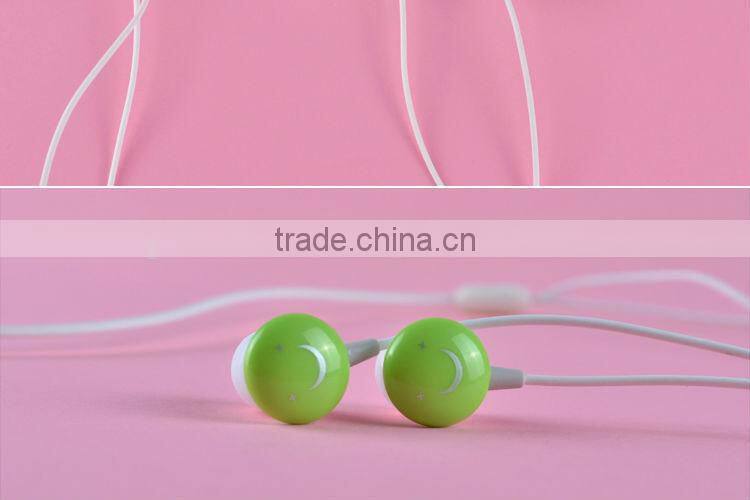 ULDUM 2013 with smile logo Custom color headphone earphone with mic and 1.2m braided cable for mp3 telephone