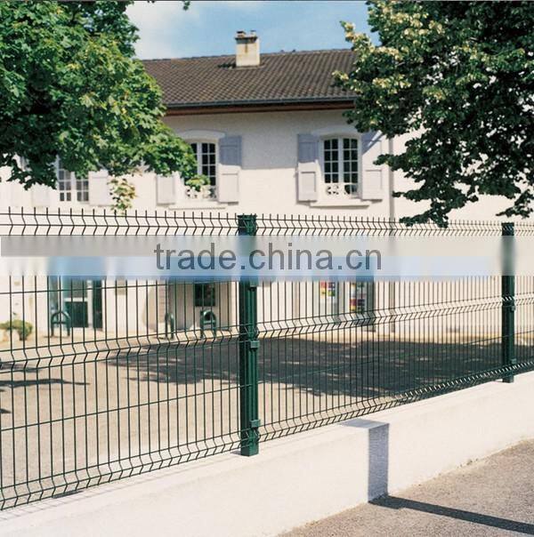 CE certificated galvanized and PVC coated Welded Wire Mesh Fence