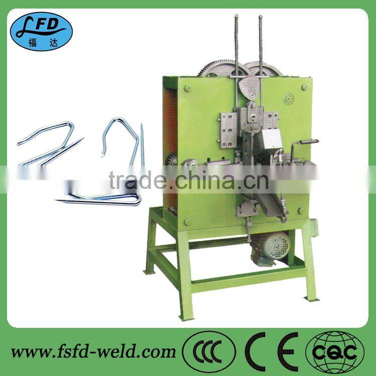 Cutting and bending machine curtain hook bending machine