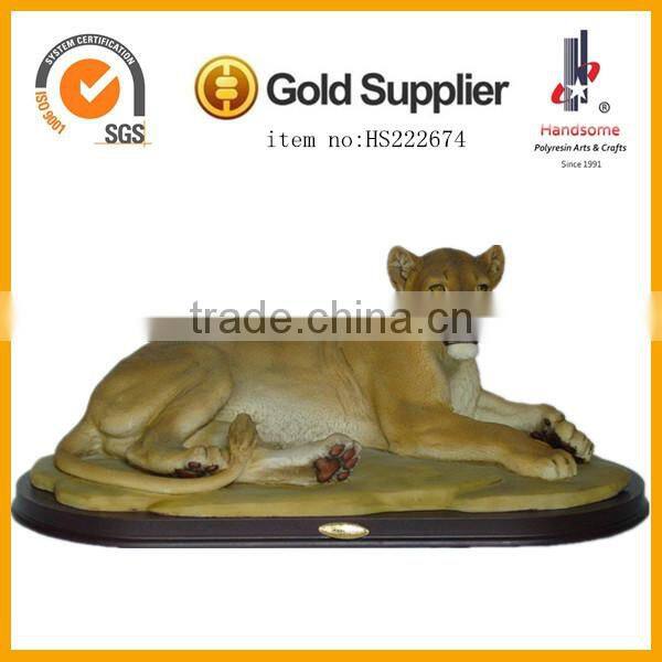 17.5 Inch Resin Craft Decoration Large Lively Animal Lion Statues For Sale