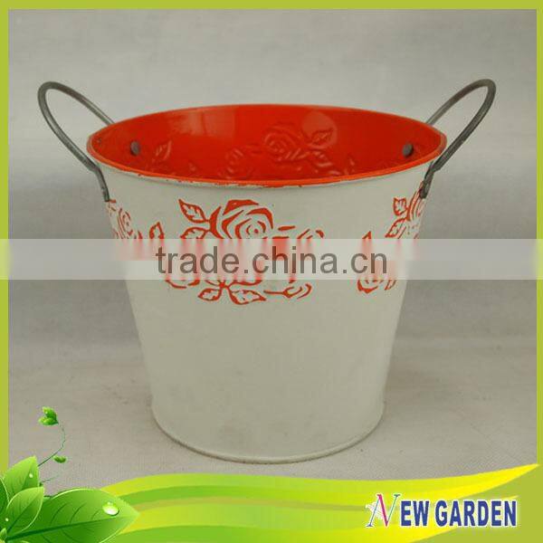 Beautiful metal planter / fancy flowers pot in various size and shape