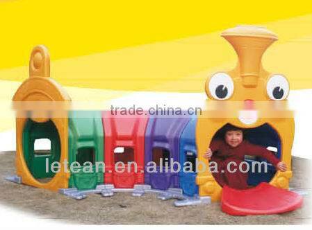 LT-2170C Happy plastic train tunnel