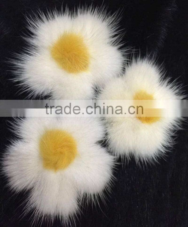 YR836 Women Fashion Fur Accessory Genuine Mink Fur Flower