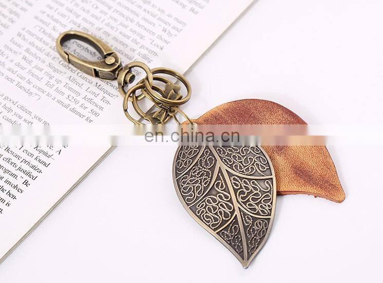 Hot sale punk style vintage metal leaf leather keychain