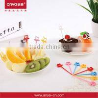 D598 poker plastic pick fruit fork set