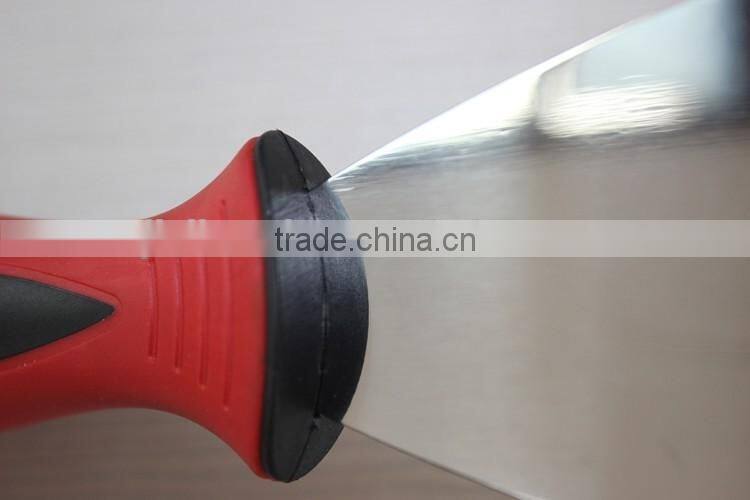 Putty knife with rubber handle
