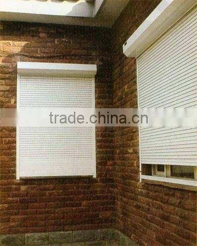 Automatic rolling shutter with pvc window