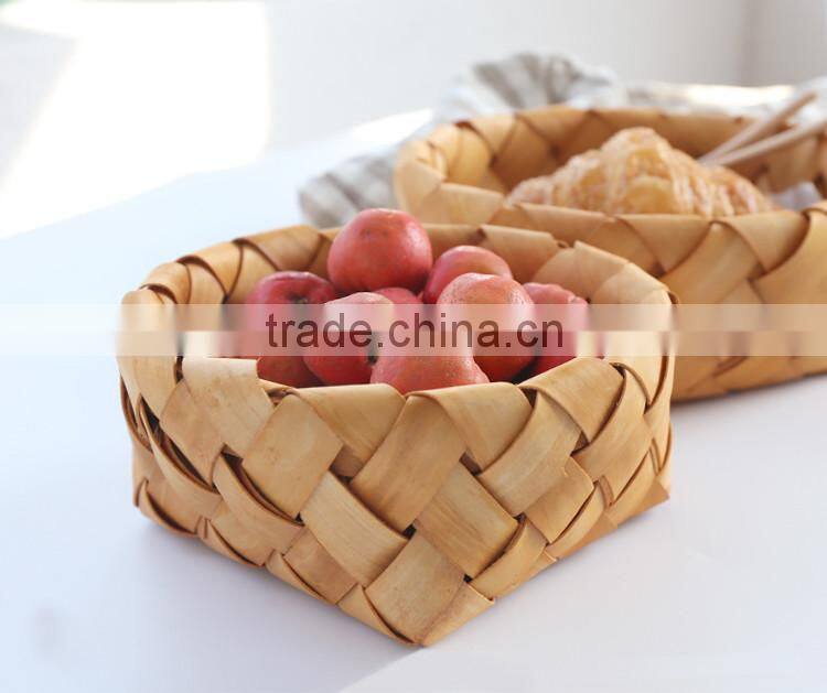 Wood chip weaving fruit containing basket
