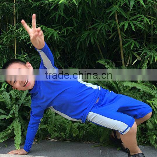 2014 fashion and top design customize kids neoprene wetsuit shorts with stock