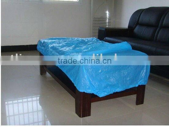 Disposable plastic waterproof PE/CPE bedspread