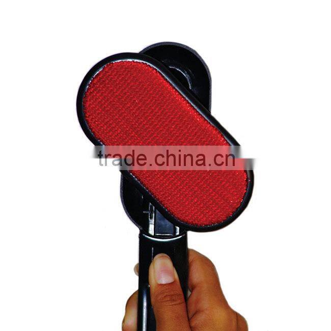 Mini carpet cleaning brush, rotatable cleaning dust clothes brush