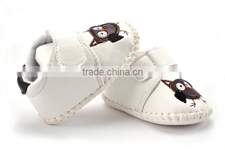 2016 new arrival baby shoes animal embroidered leather baby sport shoes