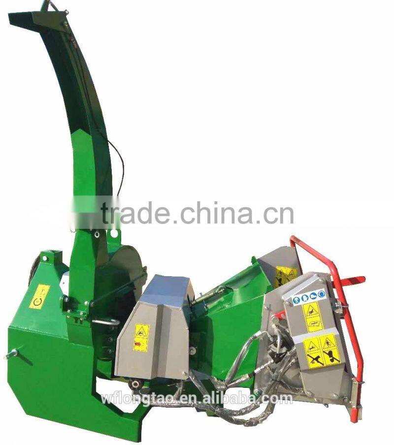 BX72 TRACTOR MOUNTED WOOD CHIPPER WITH HYDRAULIC FEEDING