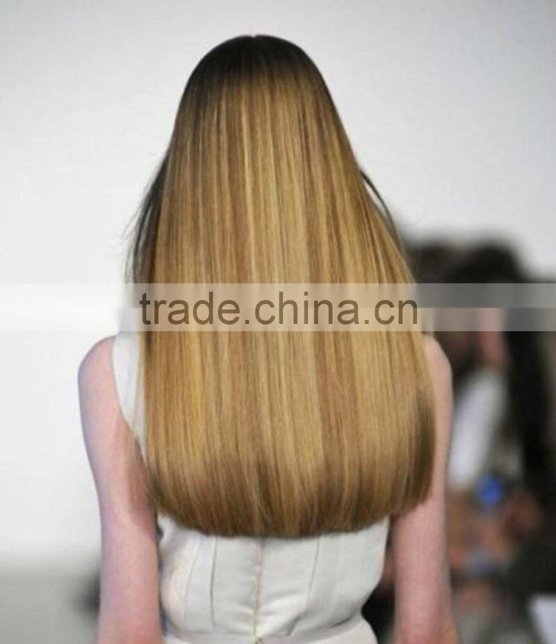 2017 Wholesale brush evelution LCD plastic hair straightener comb