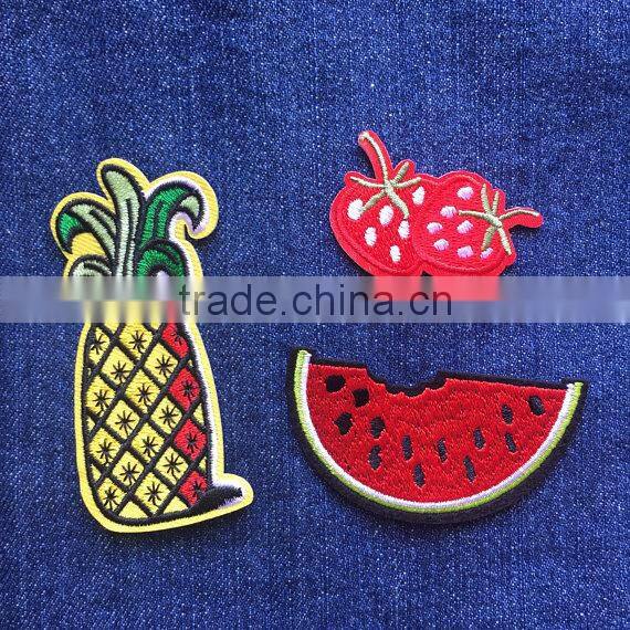 2017 Latest Design Fashion DIY Custom Embroidery Patches For Clothing Accessory