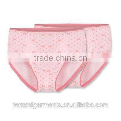 new design Little daisy little girls modeling panties for female