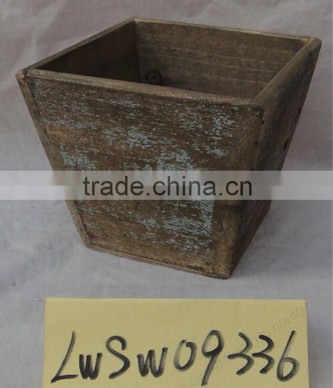 Shabby chic wooden flower pot holder