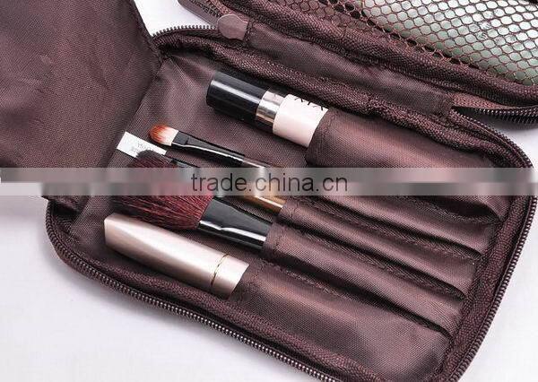 Best quality cheapest cosmetics bag with brush set