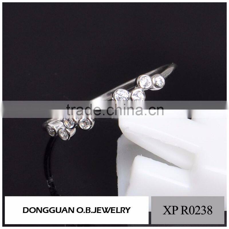 OEM and ODM ladies finger fancy white gold latest design diamond ring