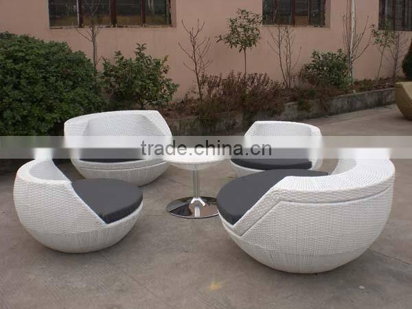 Outdoor Round Shape Stackable Wicker Sofa Set