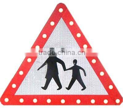 solar powered portable Ultra bright solar traffic arrow marker