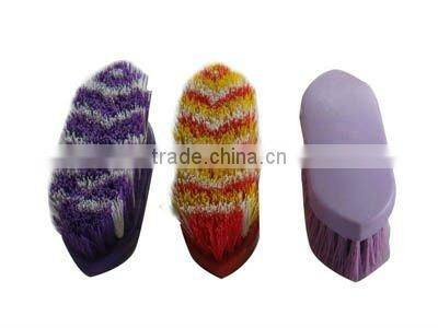 wooden block beastie brush horse grooming products