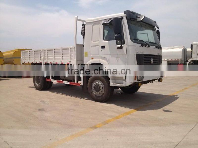 sinotruk howo 4x2 cargo truck with 290hp engine