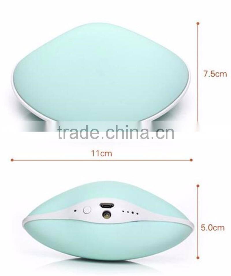 Shell charge hand warmer Portable mini hand warmer Electric heating treasure with mobile power supply and electric torch