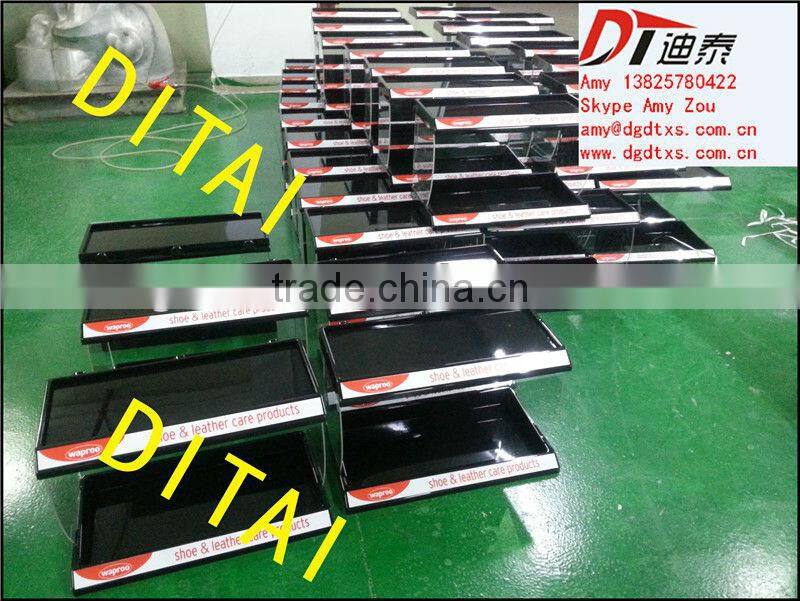 Vacuum formed plastic display case