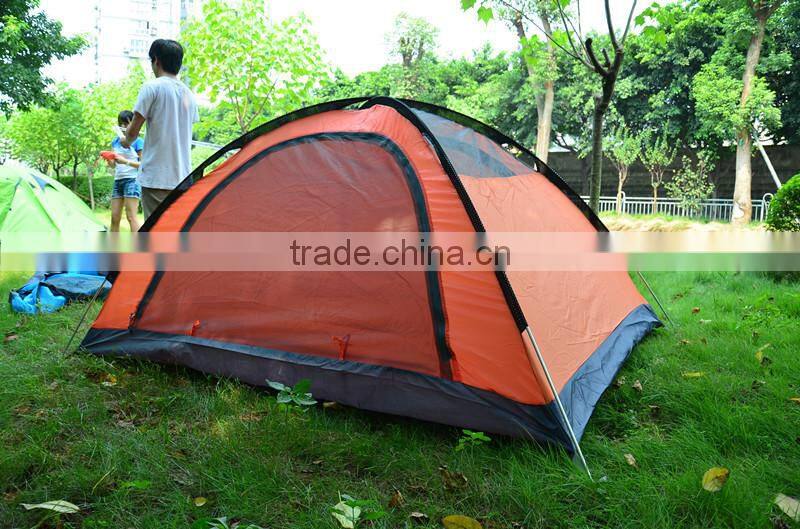 Popular Waterproof 3 Persons Camping tent with Vestibule RT201
