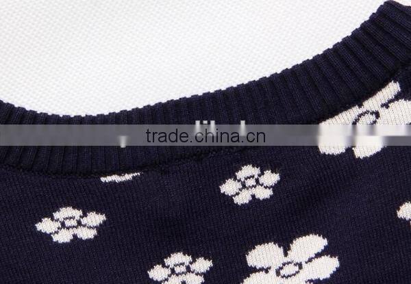 Jacquard Knitted Allover Flower Pcrew Neck Men Cardigan Sweater