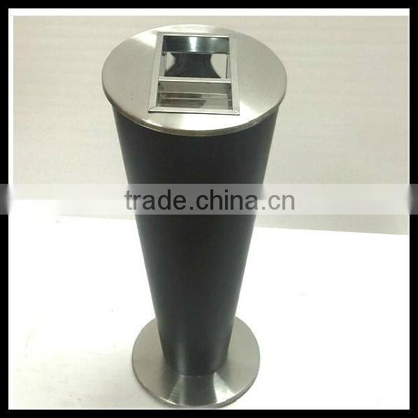 tanding Structure and Stocked Eco-Friendly Feature trash bin